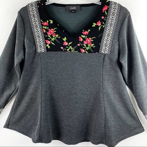 Women's Joh Boho Long Sleeve Trapeze Top, Floral Bibbing, Gray, Accent Stitching - Picture 3 of 6